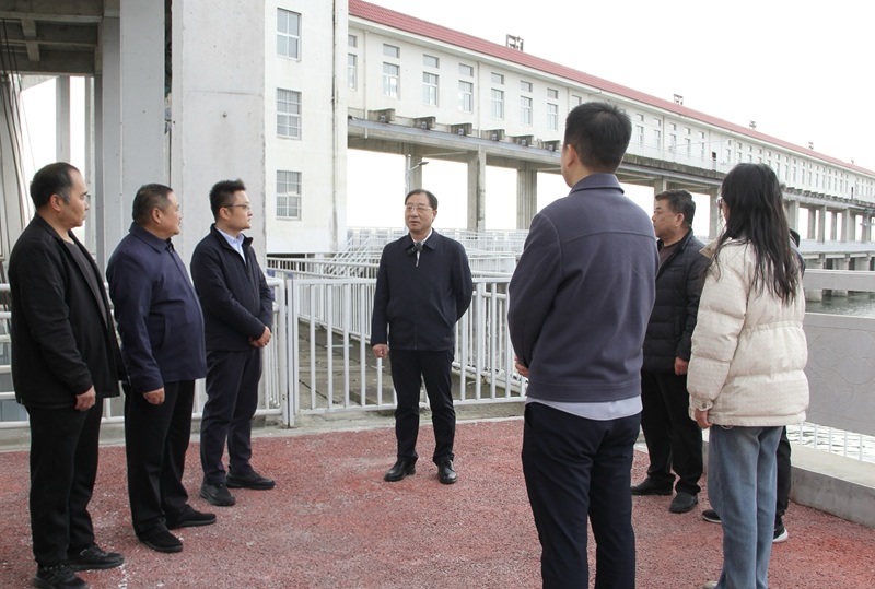 河南省水利厅党组书记、厅长申季维到鸭河口灌区宣讲党的二十届四中全会精神